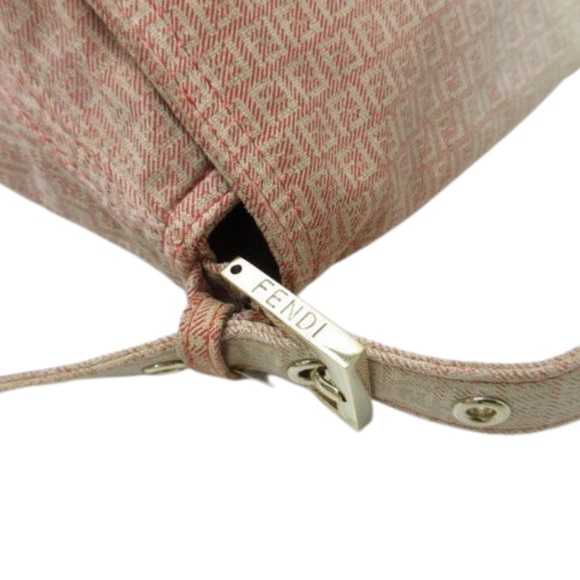 FENDI Mamma Baguette - Pink in Glitter - Picture 9 of 10